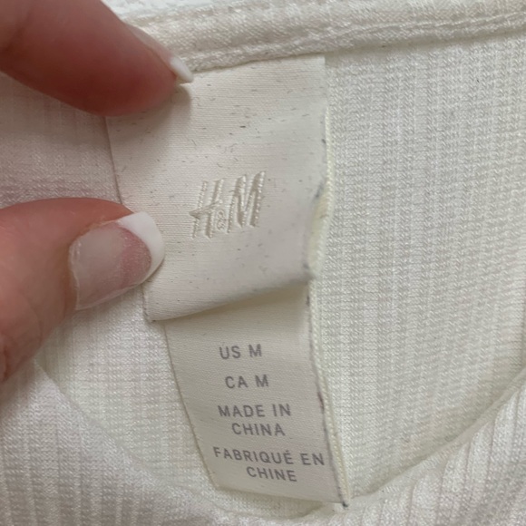 H&M Cream Crop Top, Size M - Picture 4 of 9